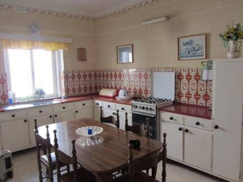 Ta' Karmni Apartman Marsalforn Szoba fotó